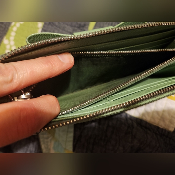 Prada Light Green Saffiano Leather Bow Continental Wallet - Picture 7 of 16